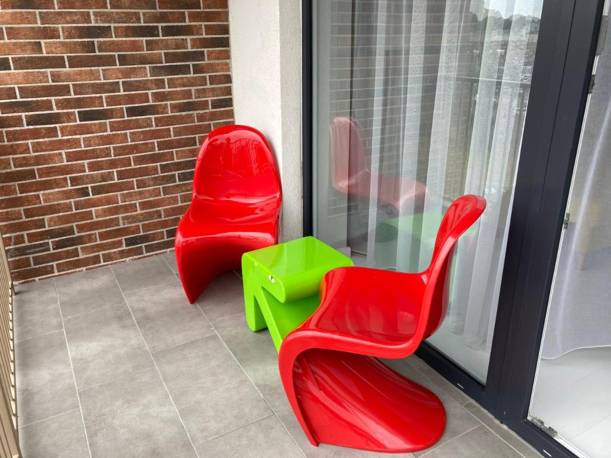 Apartamentul Max, Practic Si Confortabil Oradea Luaran gambar